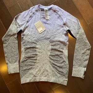 Gymshark seamless long sleeve ombre in indigo/black size Large NWT